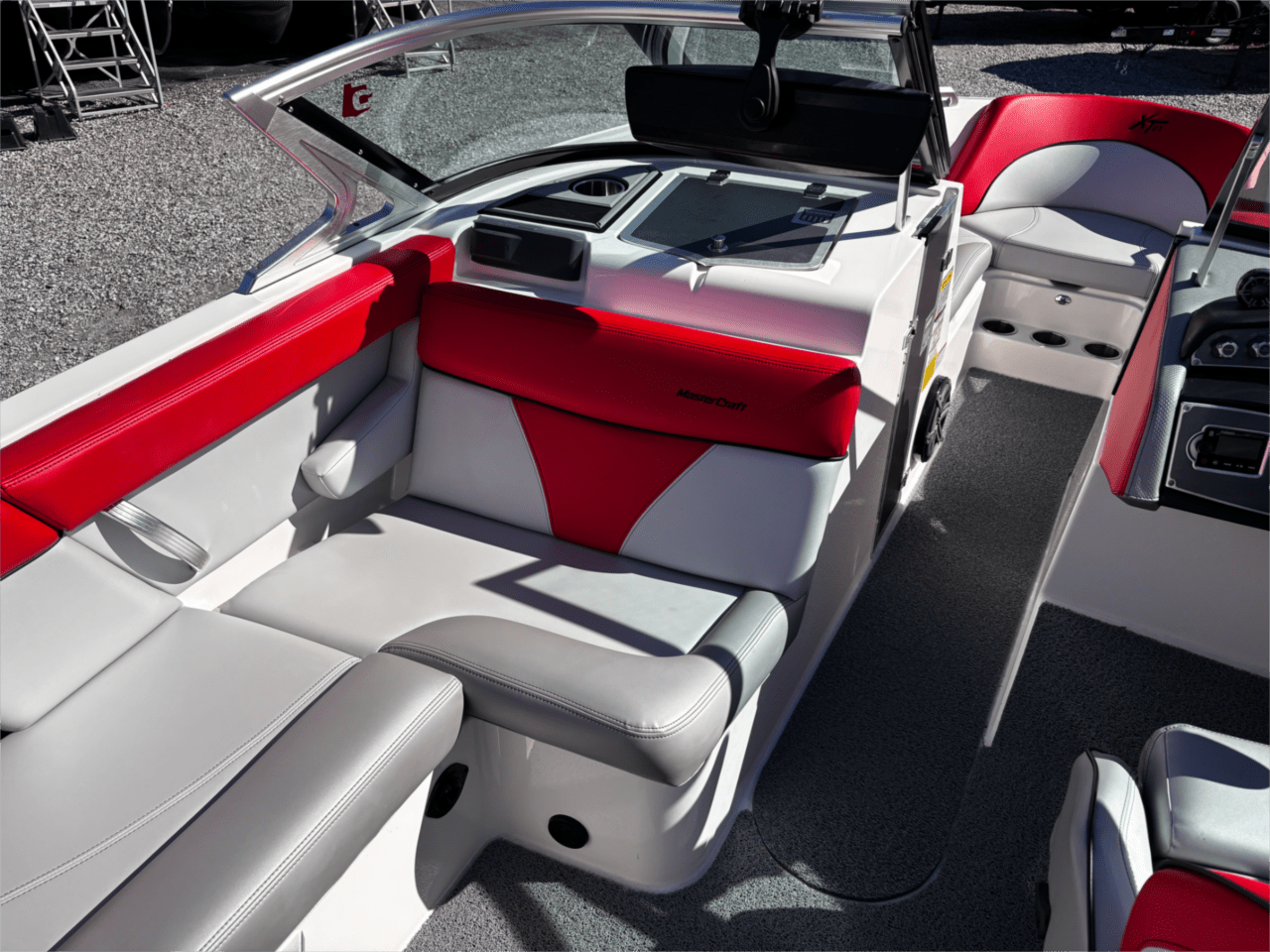 2017 Mastercraft XT-21