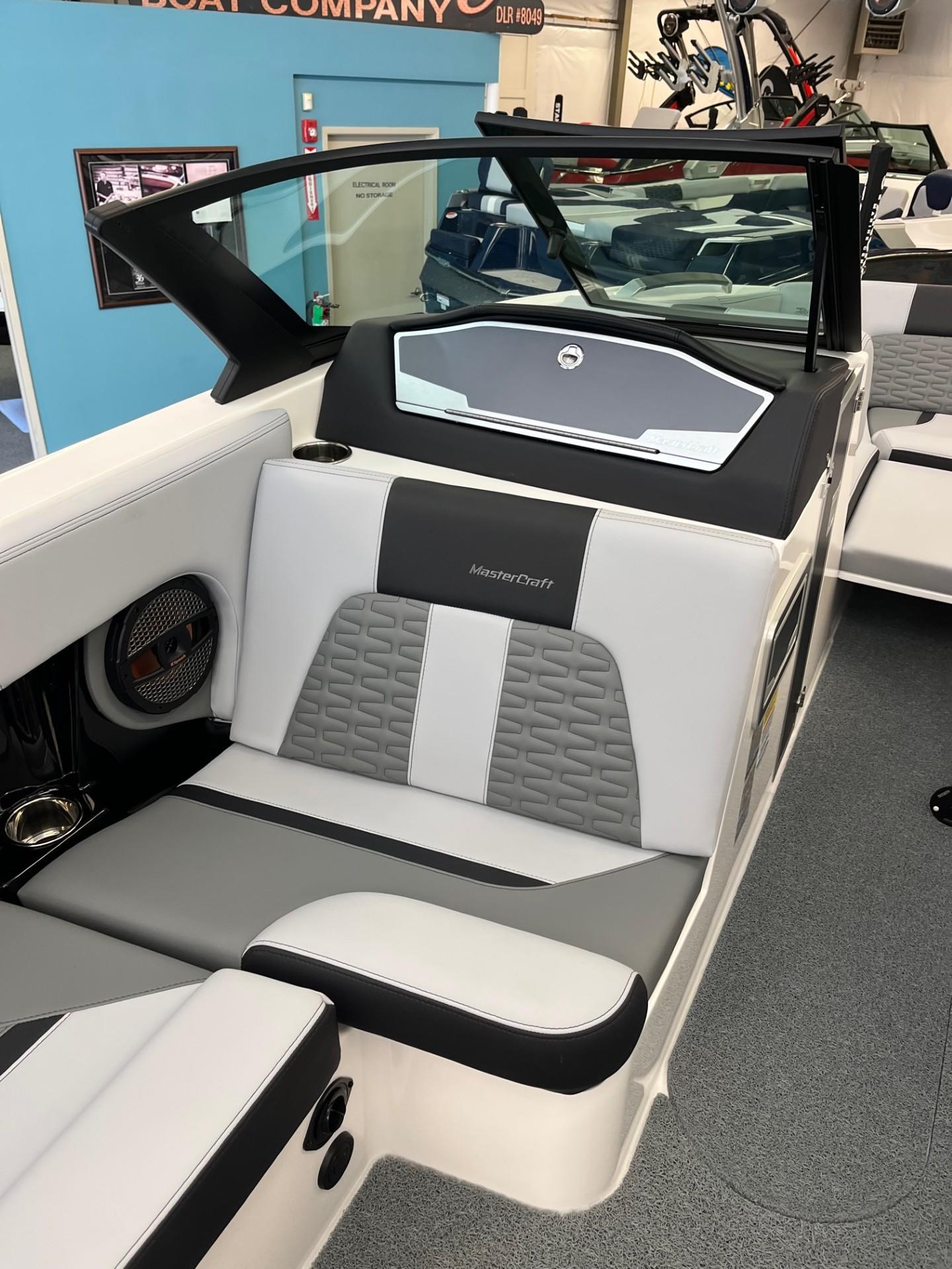 2024 MasterCraft X22