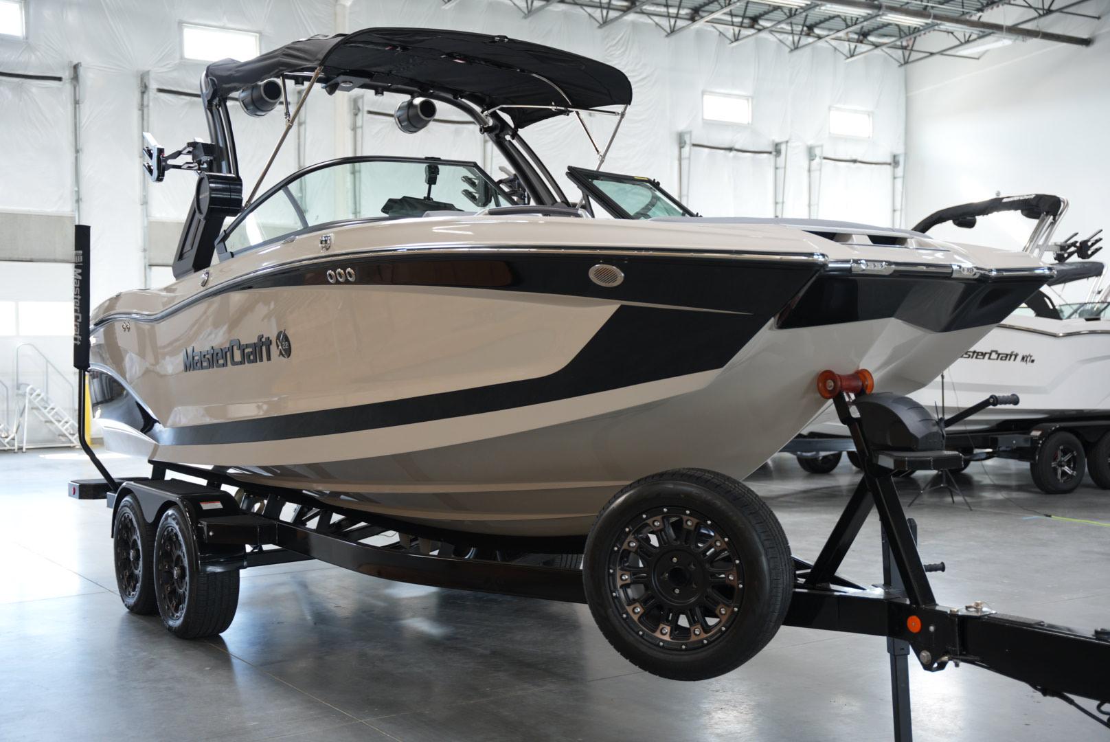 2025 MasterCraft X22 &#8211; NEW ARRIVAL &#8211; BRAND NEW COLOR!