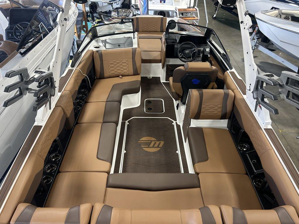 2025 Malibu 24 MXZ