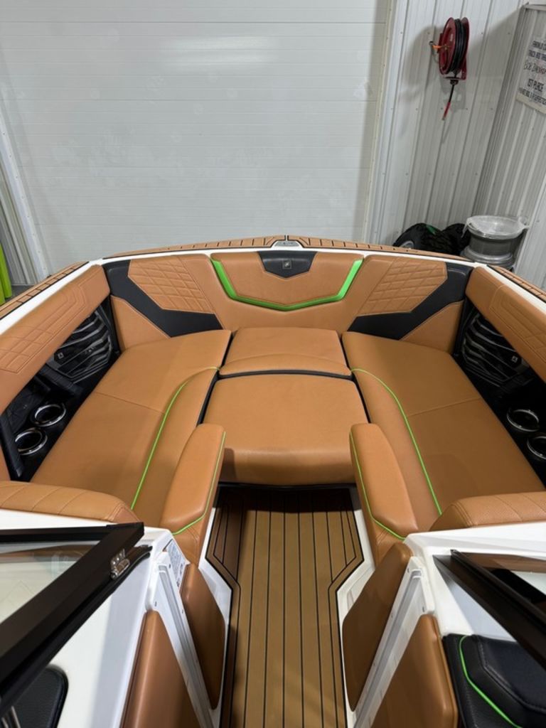 2021 Nautique Super Air Nautique G23