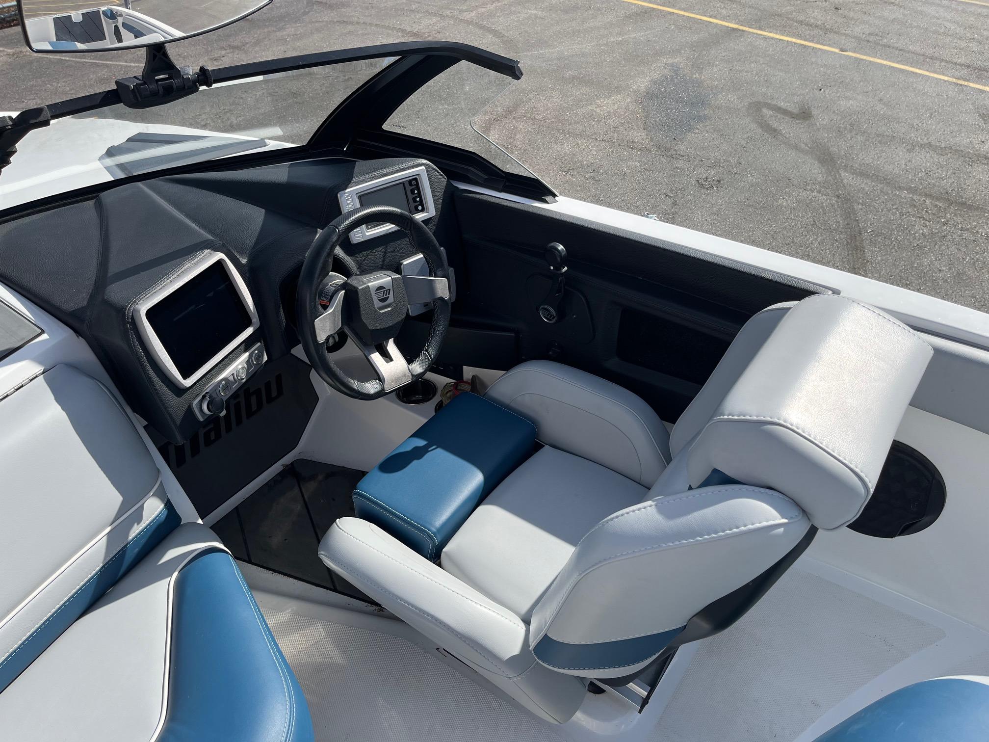 2024 Malibu Response TXi MO CB DEMO