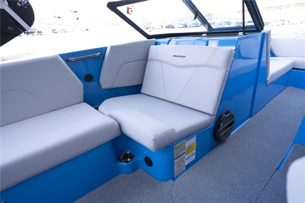 2022 MasterCraft NXT24 – ONE OWNER, LOW HOURS, SURFSTAR!