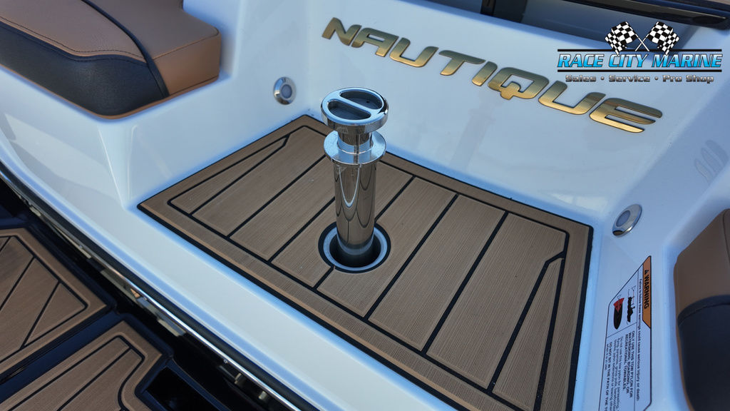 2025 Nautique S21
