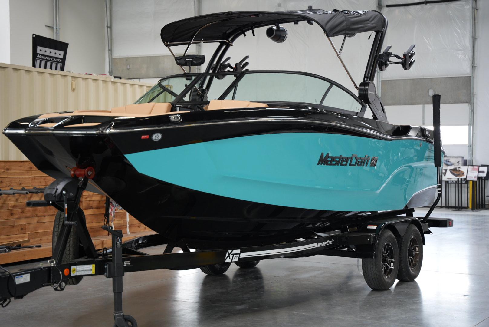 2025 MasterCraft XT22 – ALL NEW FEATURES!