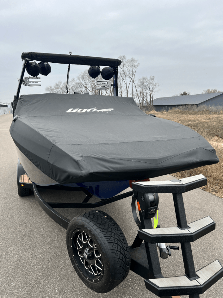 2019 Tige RZX3 24’ Fully Loaded ONLY 139hrs!