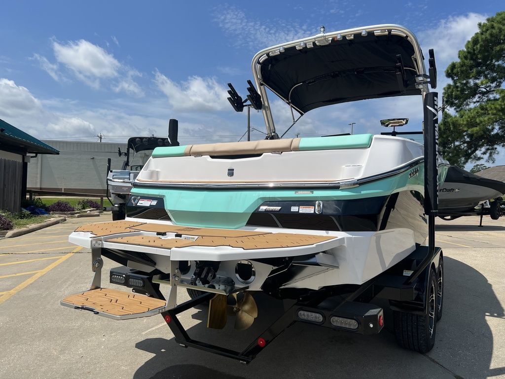 2023 MasterCraft NXT22