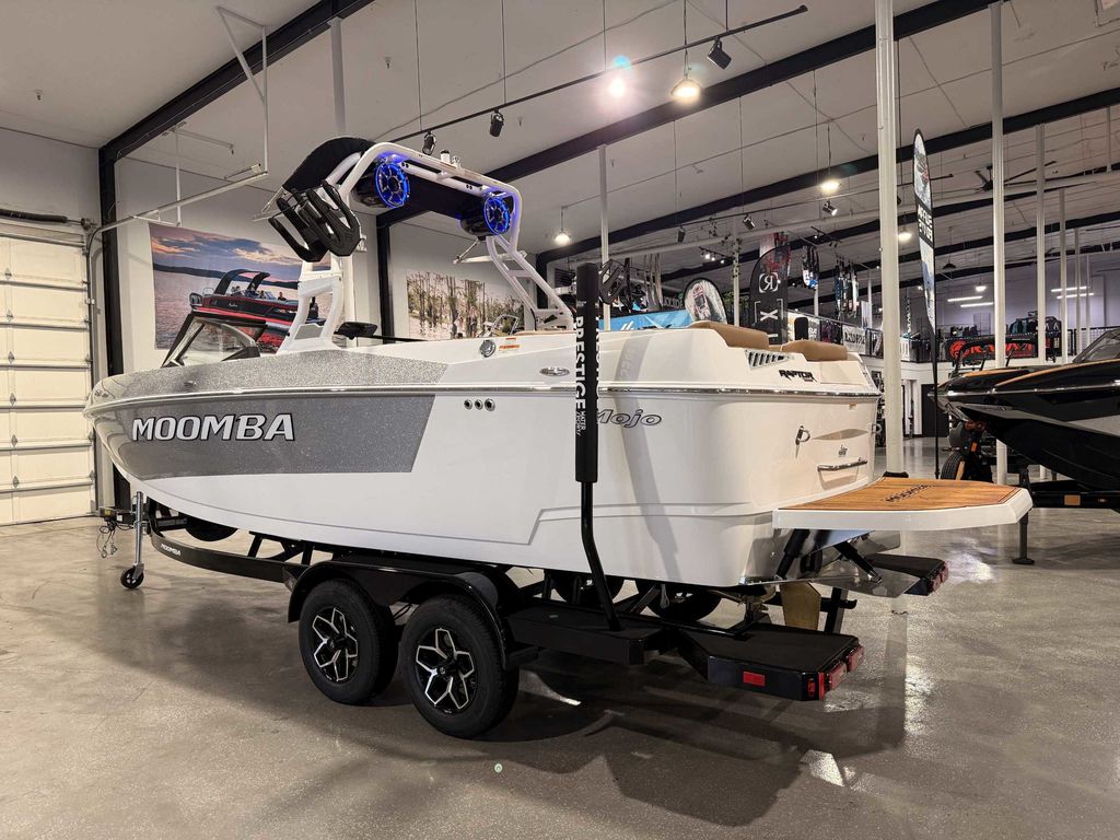 2025 MOOMBA Mojo