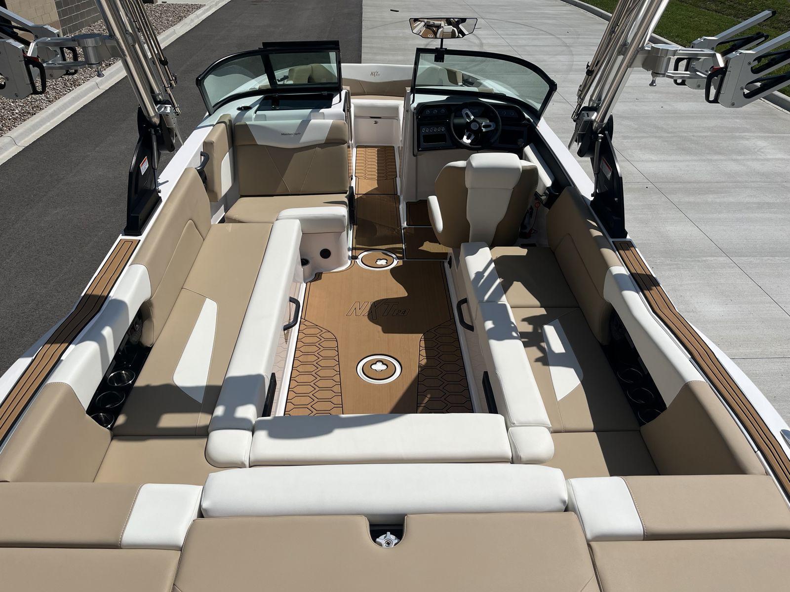 2024 MasterCraft NXT24