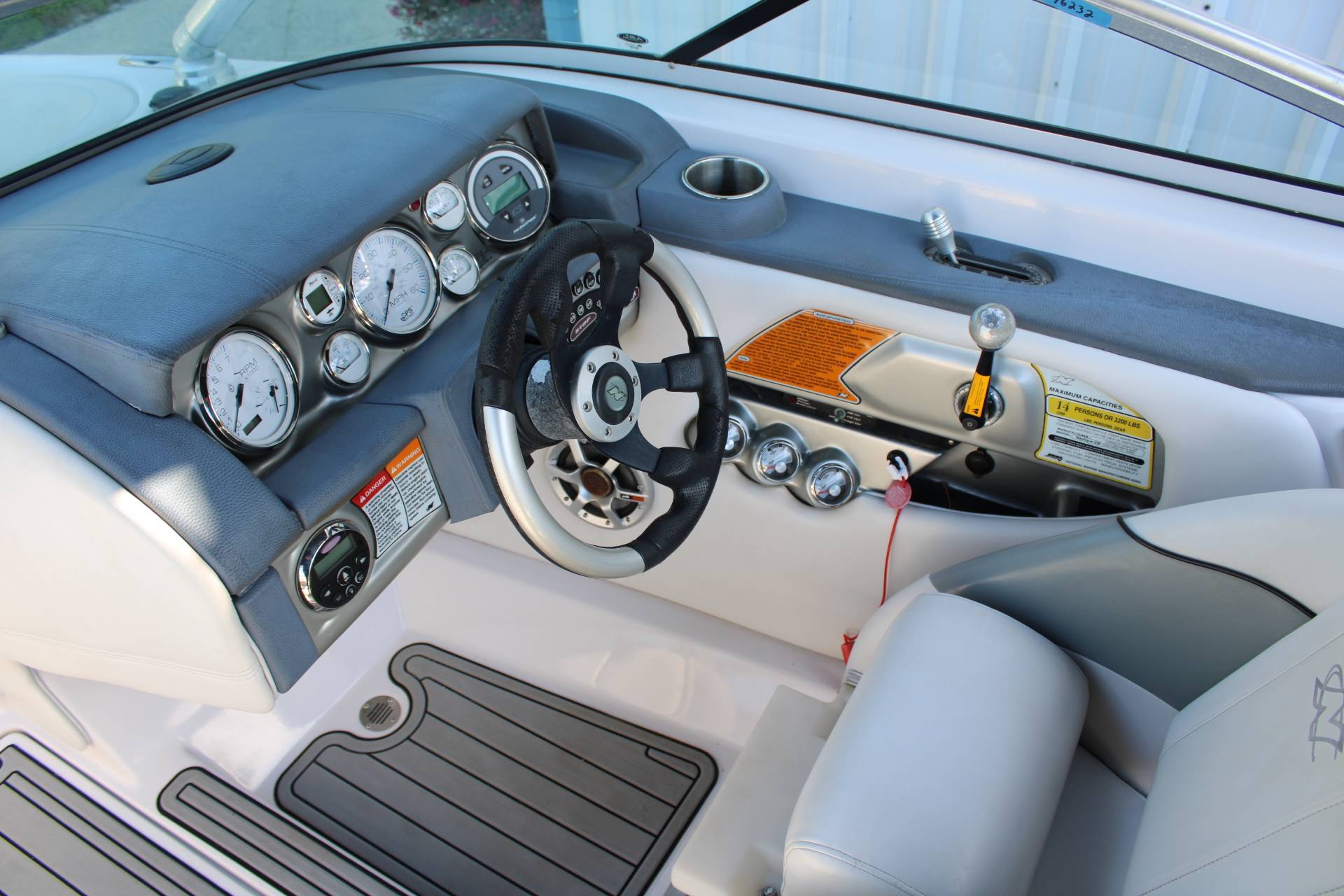 2007 Nautique 236
