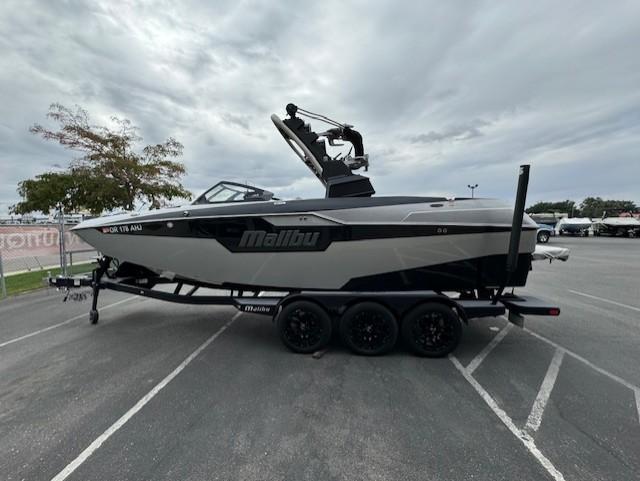 2021 Malibu M240