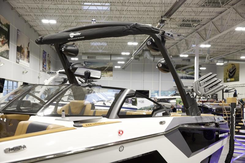 2025 Malibu 22 MXZ