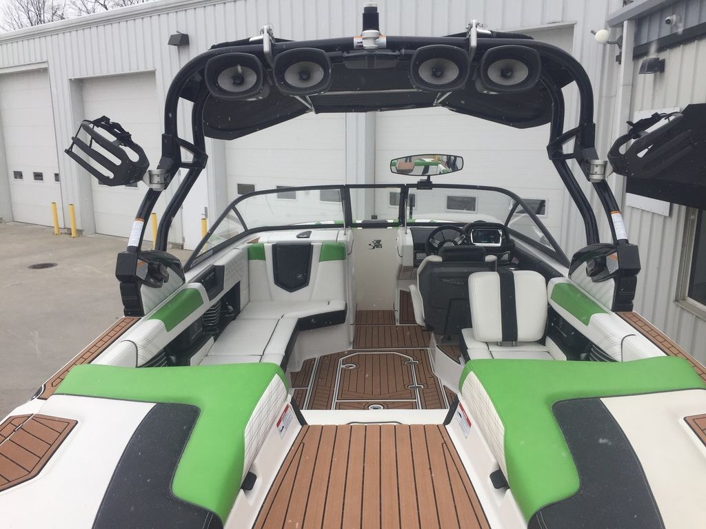2016 Nautique Super Air Nautique G23