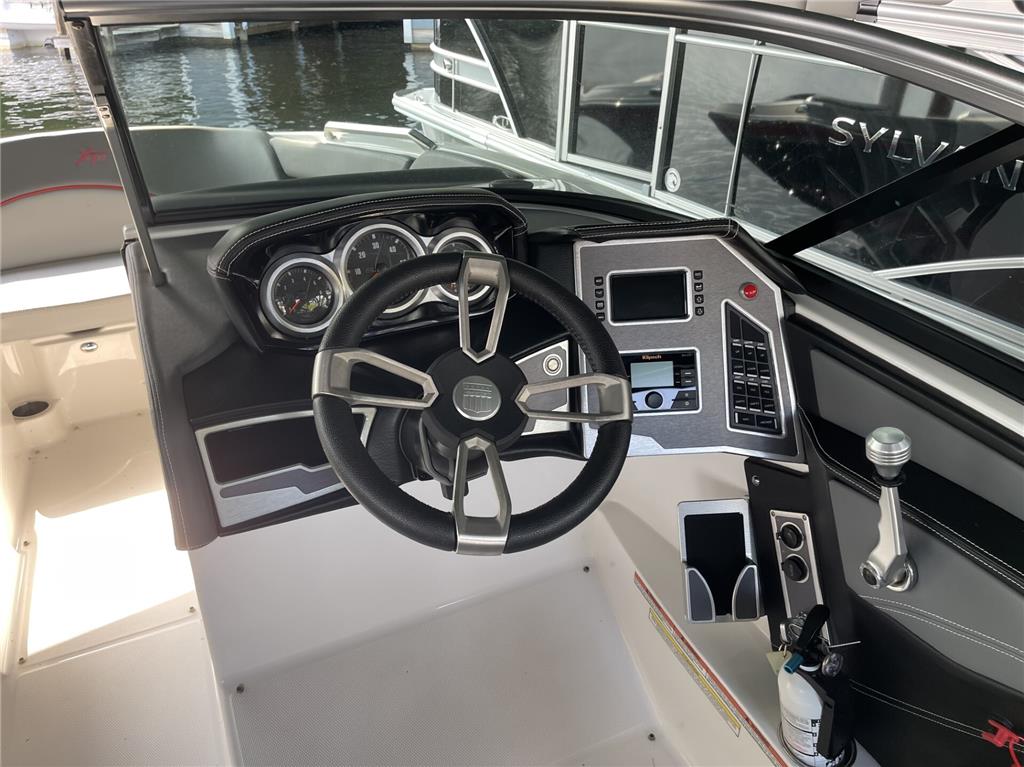 2019 MASTERCRAFT XT22