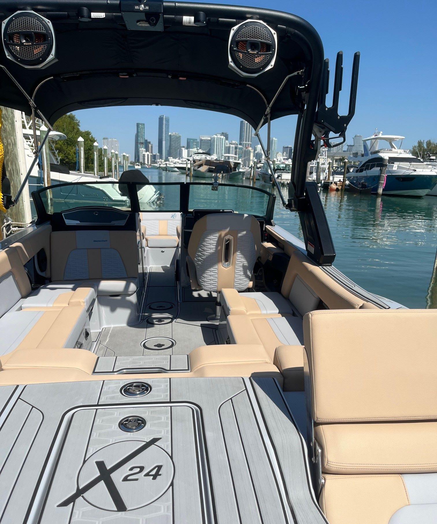boat.Title