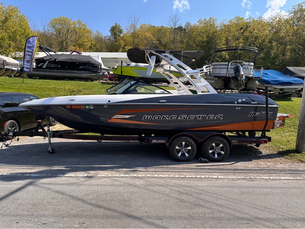 2014 Malibu Boats Wakesetter 22 MXZ