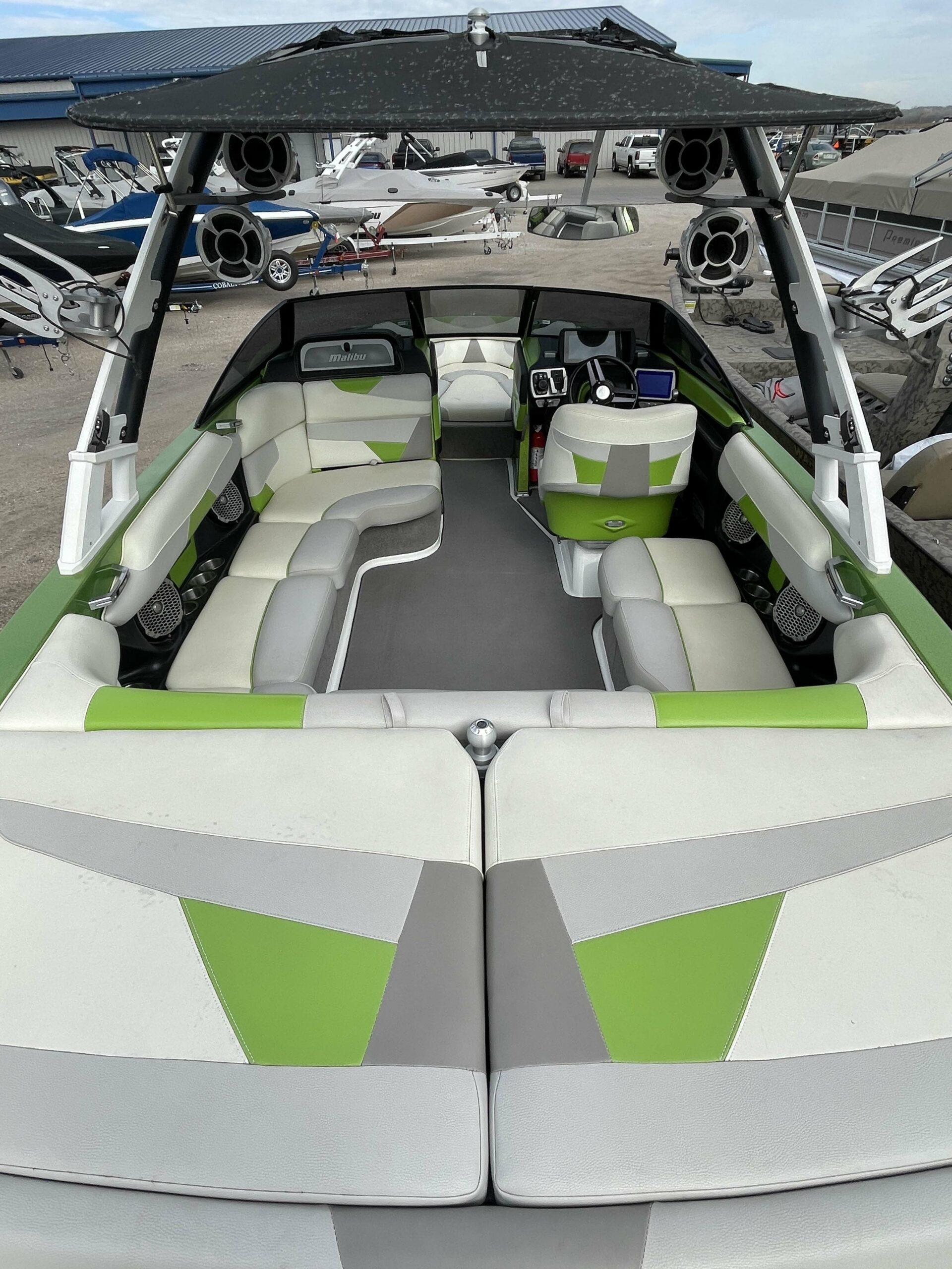 2015 Malibu Wakesetter 22 VLX – MAKE AN OFFER!!!!!!