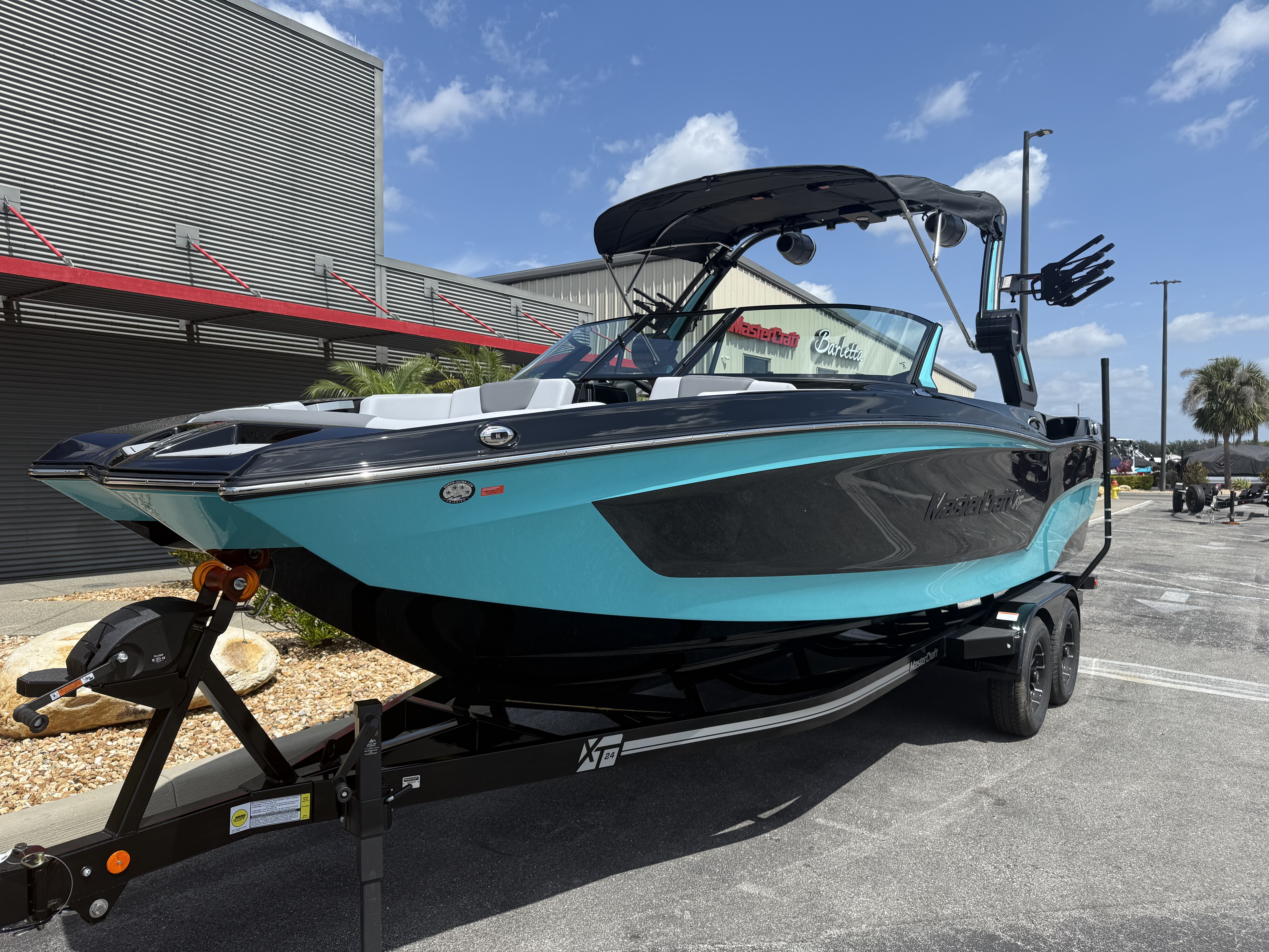 2025 MasterCraft XT24