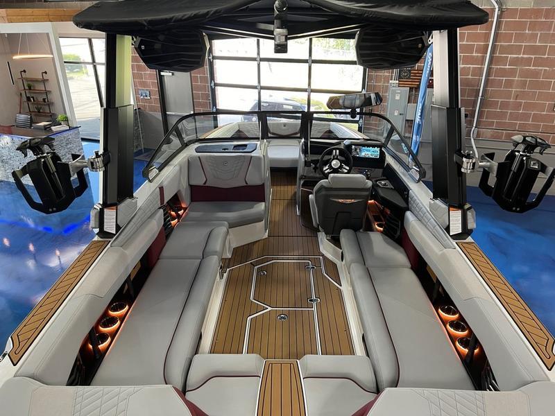 New 2023 Nautique G25