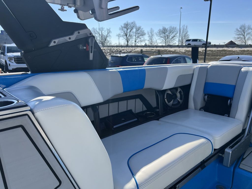 2021 Malibu Boats 24 MXZ