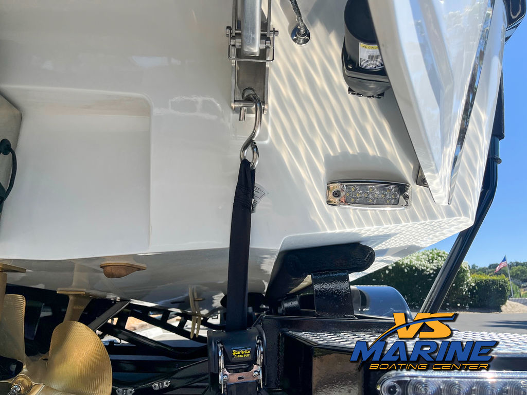 2024 Malibu Boats 25 LSV