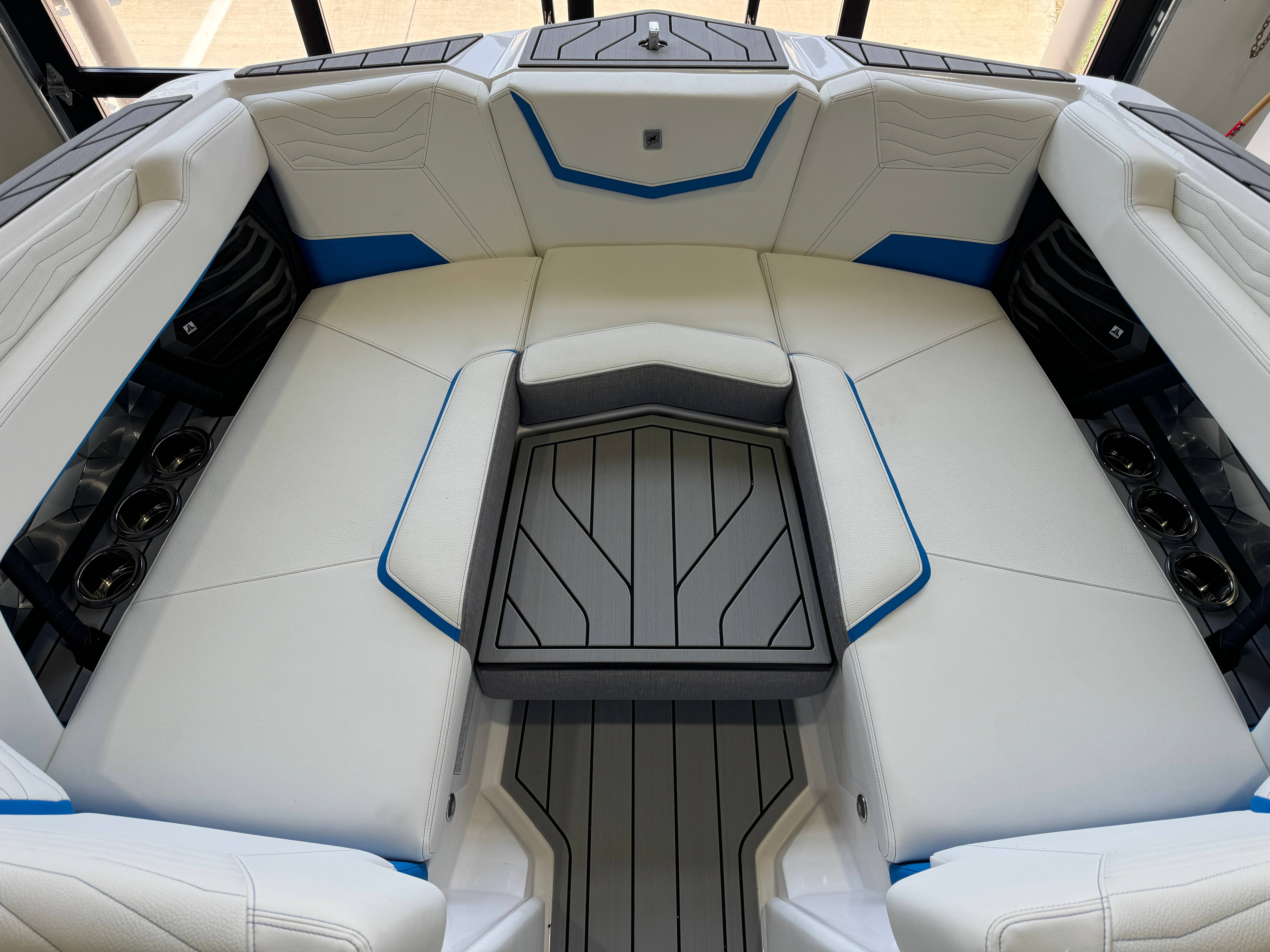 2025 Nautique Super Air Nautique G23