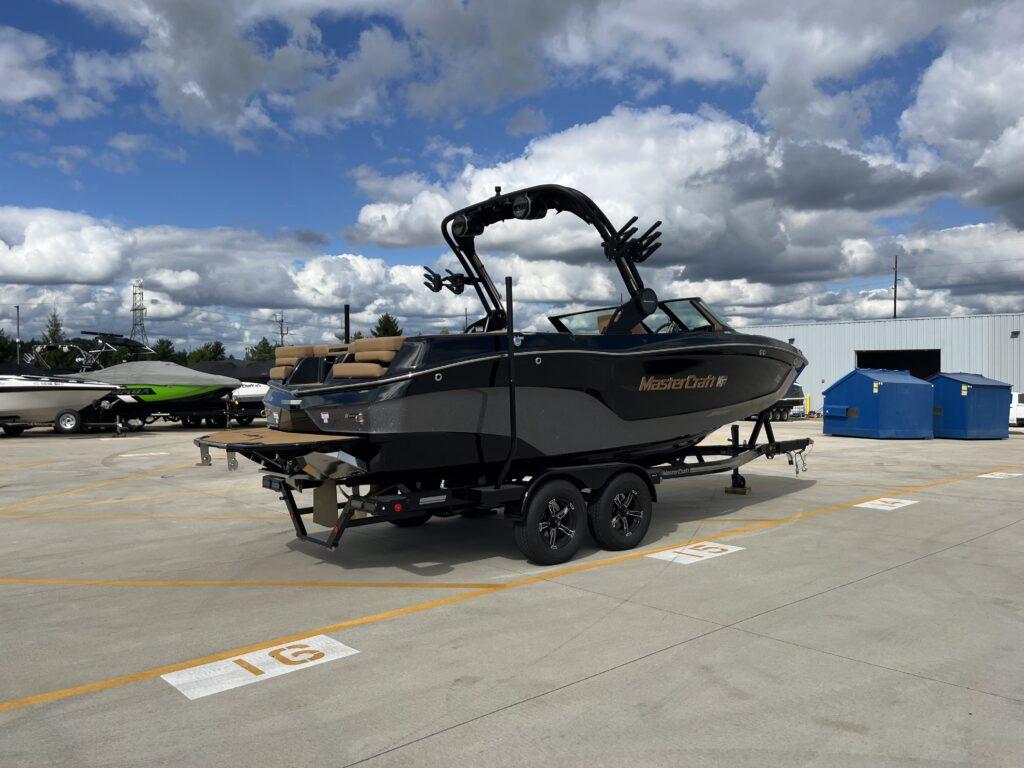 2025 MasterCraft XT22