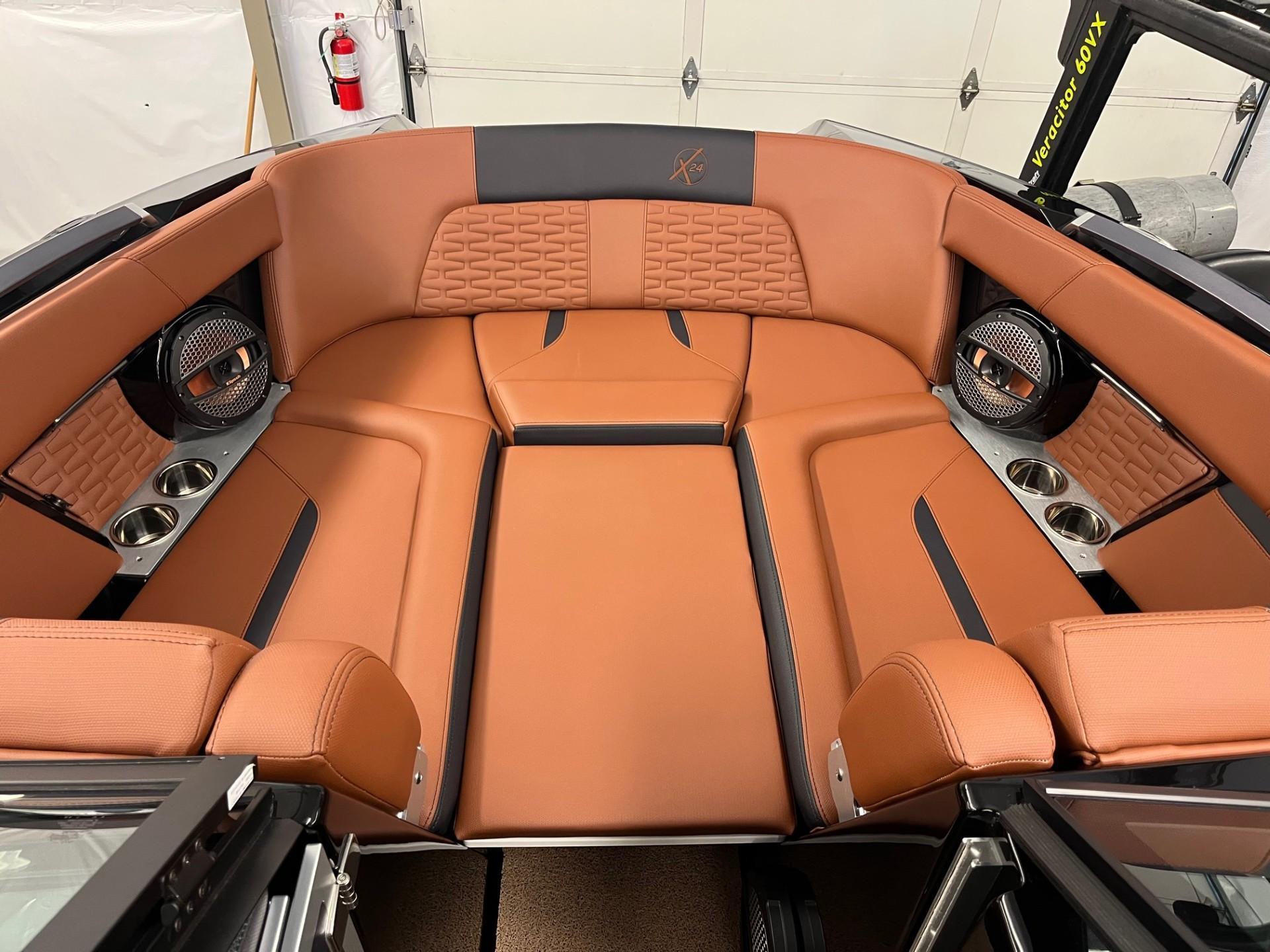 2024 MasterCraft X24