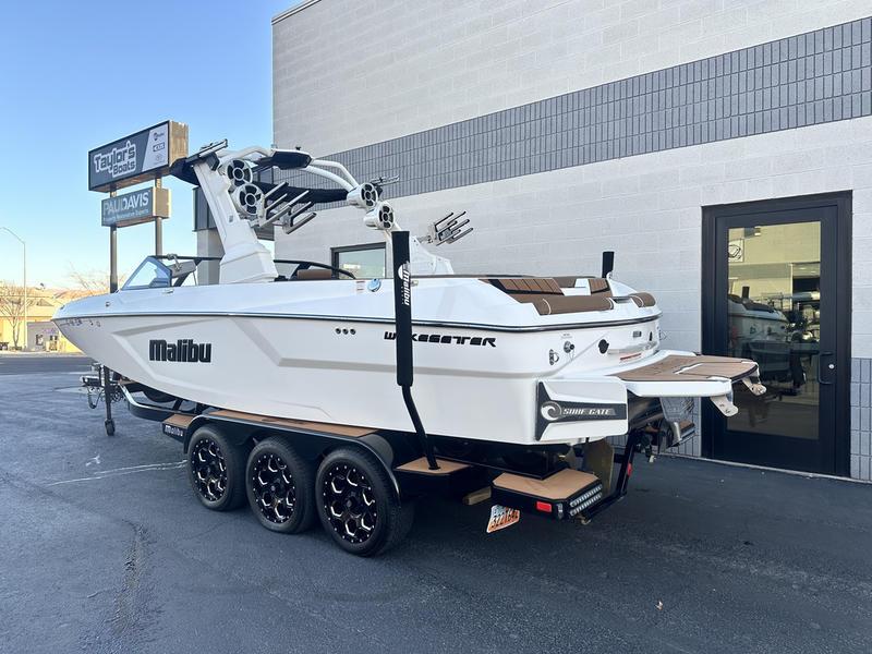 2021 Malibu 24 MXZ