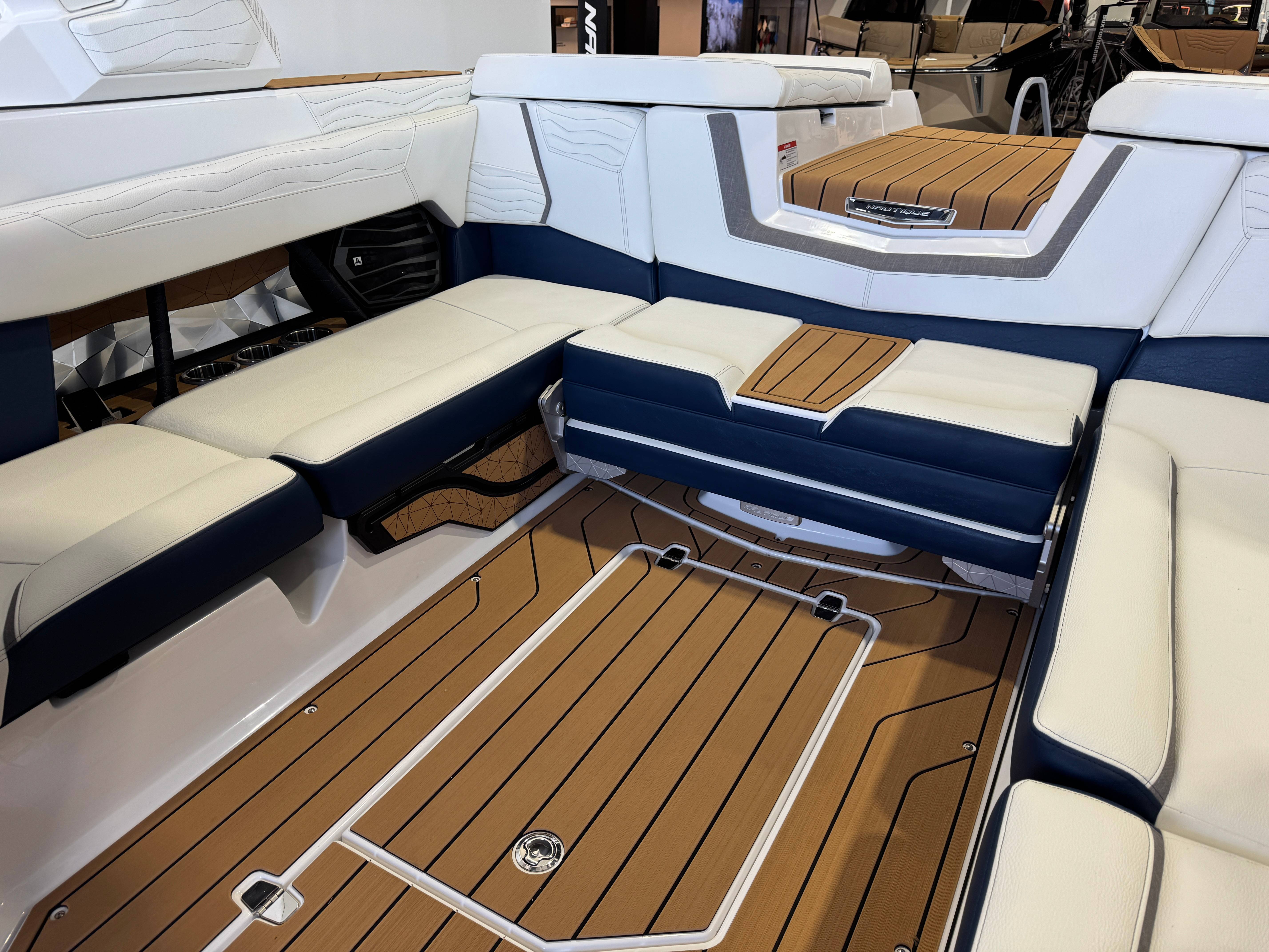 2025 Nautique Super Air Nautique G23