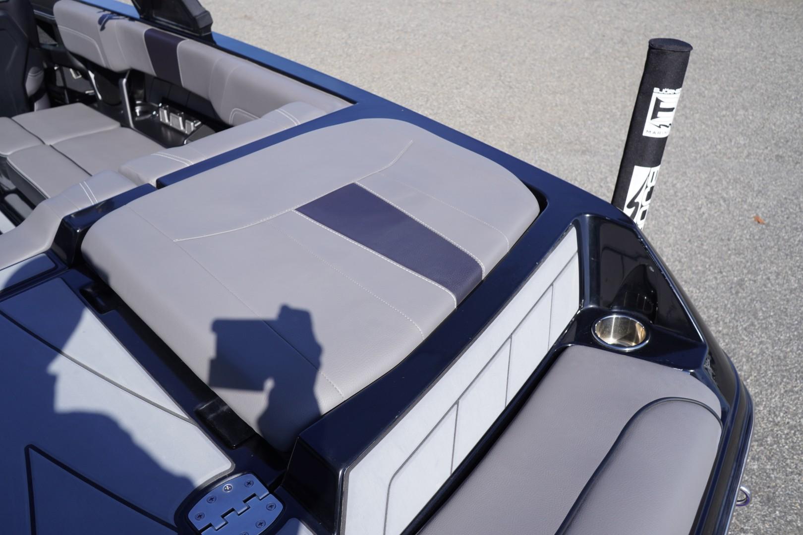 2022 Malibu Boats 23 LSV 45 Hours!