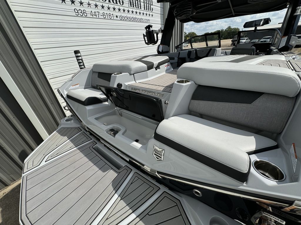 2023 Nautique Super Air Nautique G23