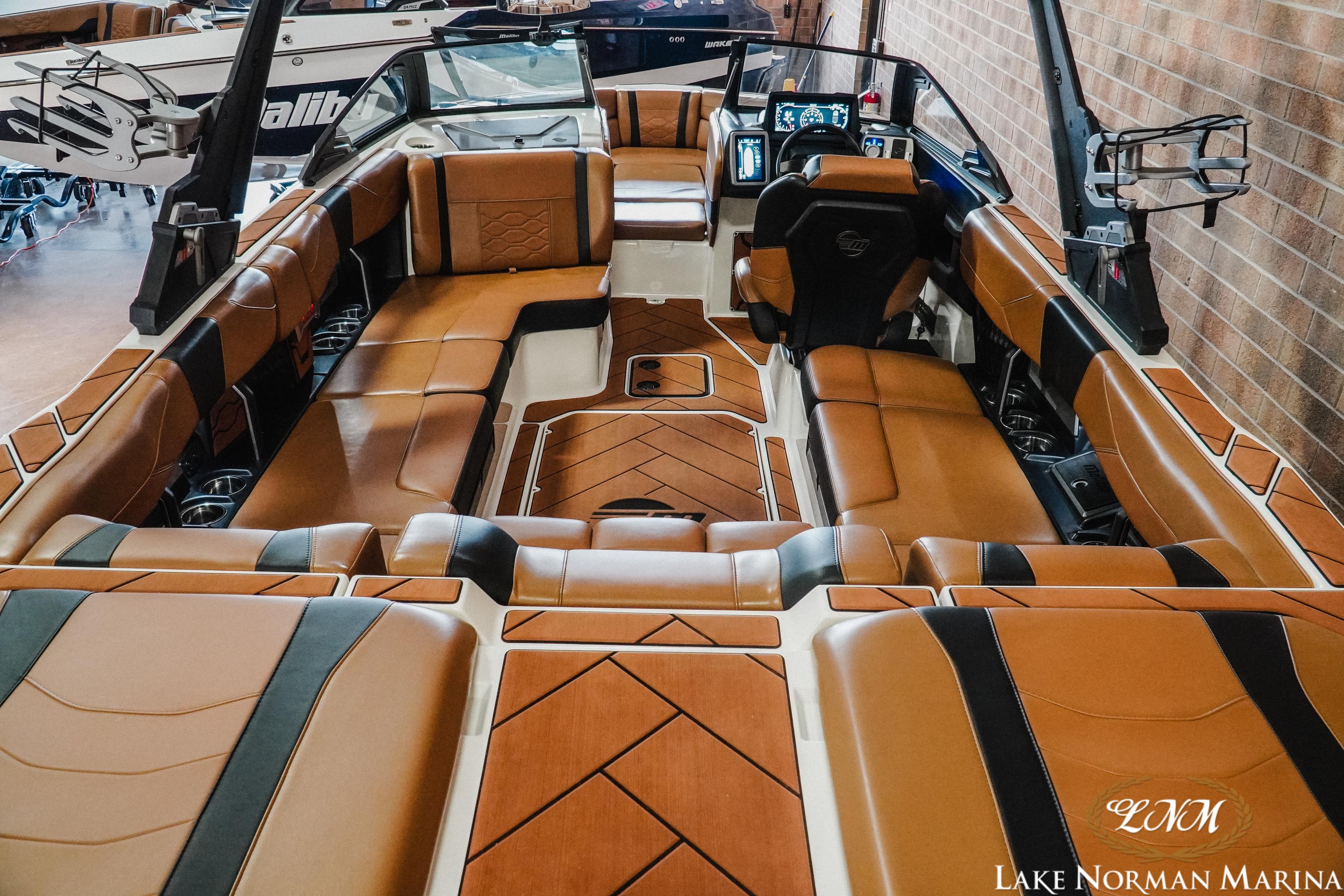 2024 Malibu 23 LSV