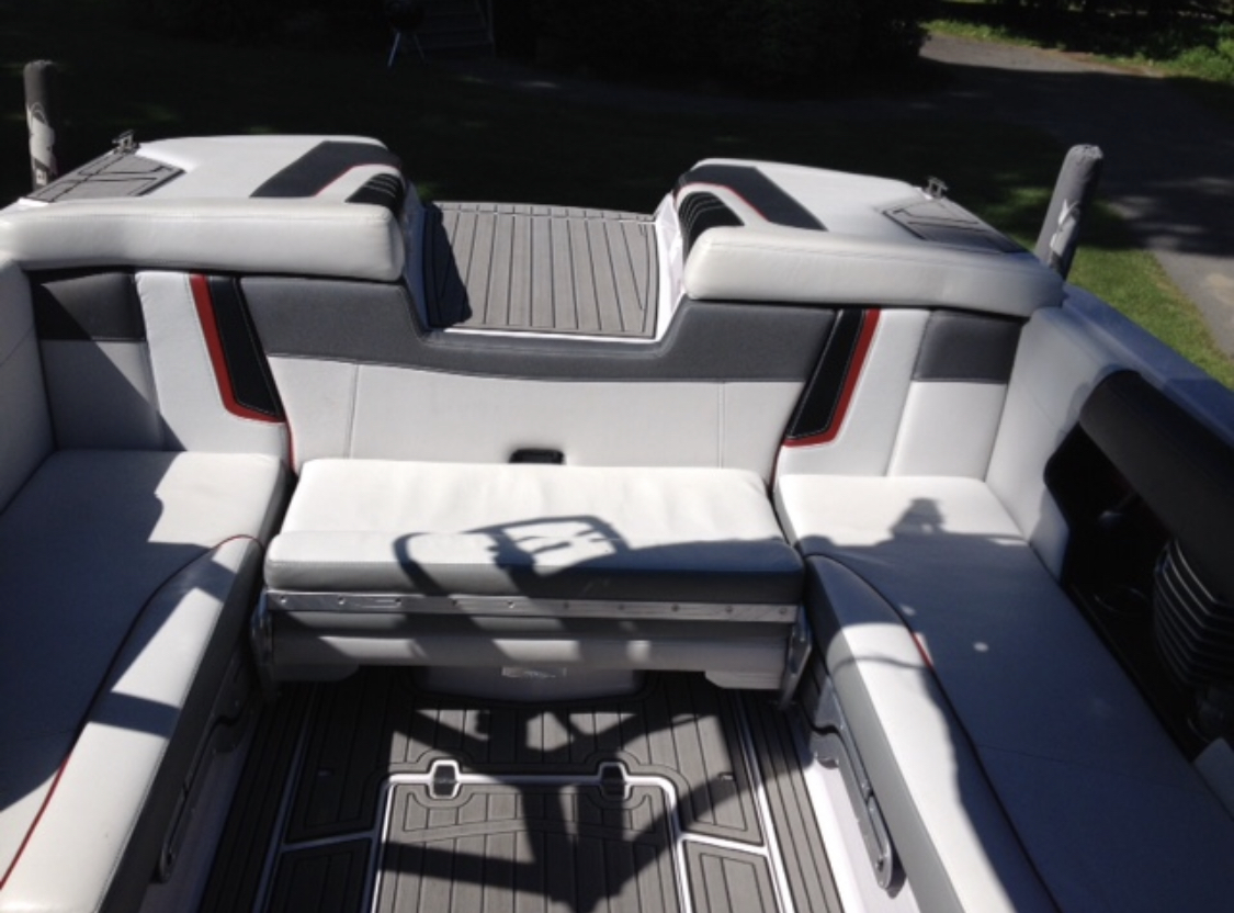 2013 Nautique G23 Supercharged XR7 Engine 550HP w/*Stern Thruster*