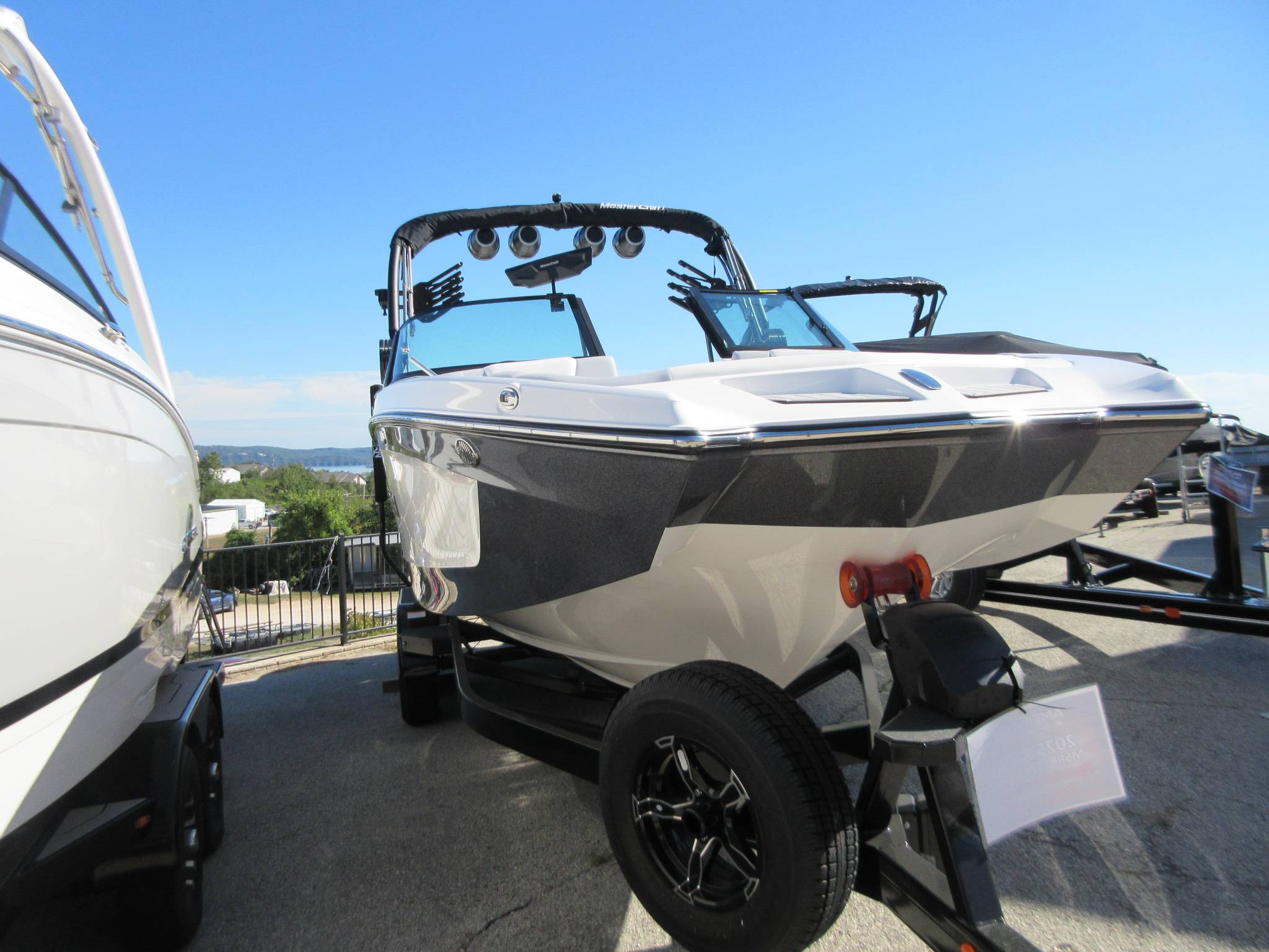 2025 Mastercraft XT24