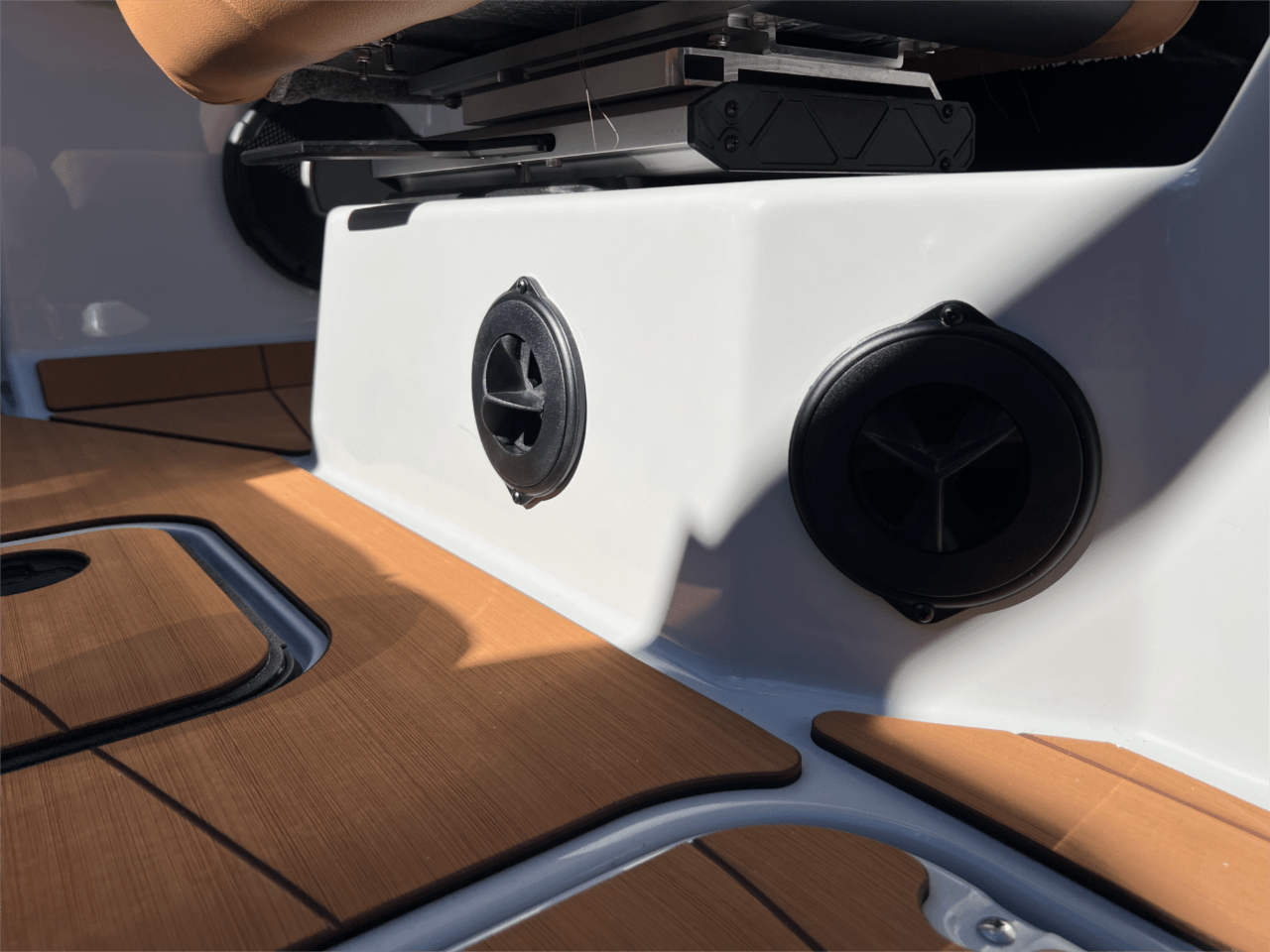 2025 Axis A245