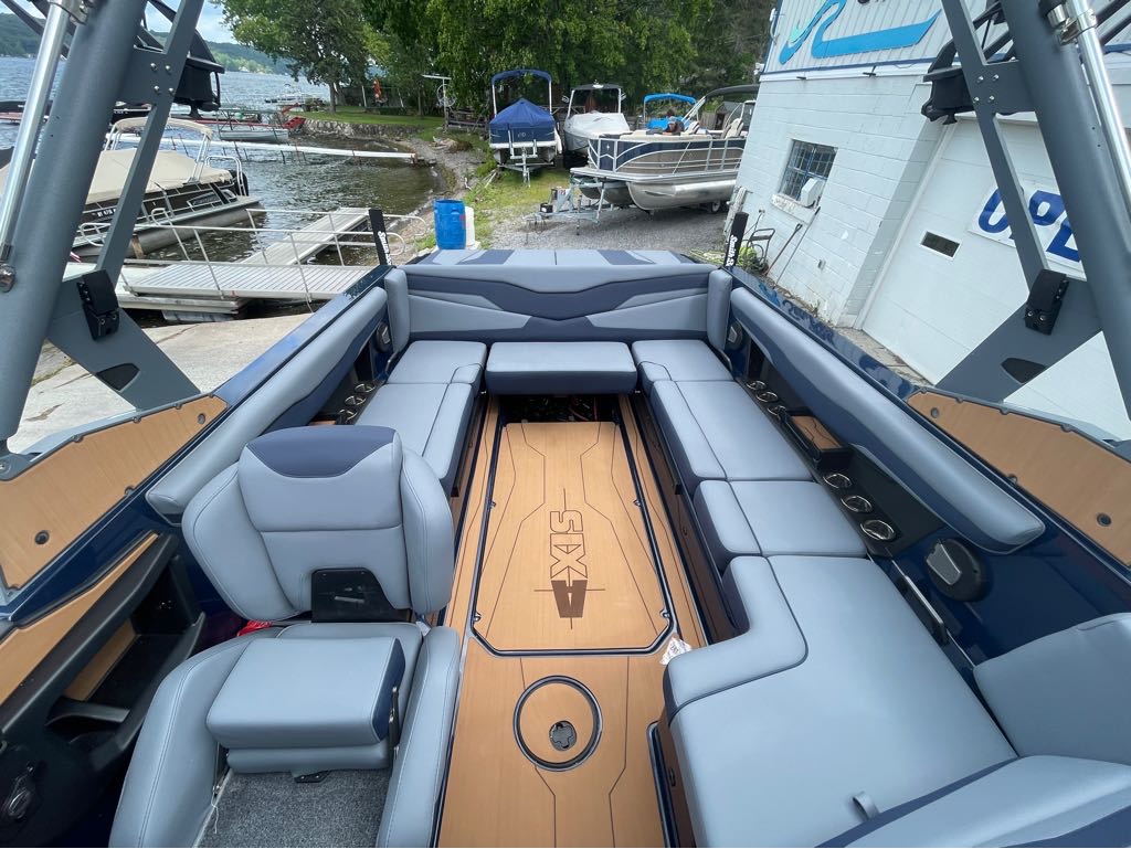 2024 Axis Wake Research T235