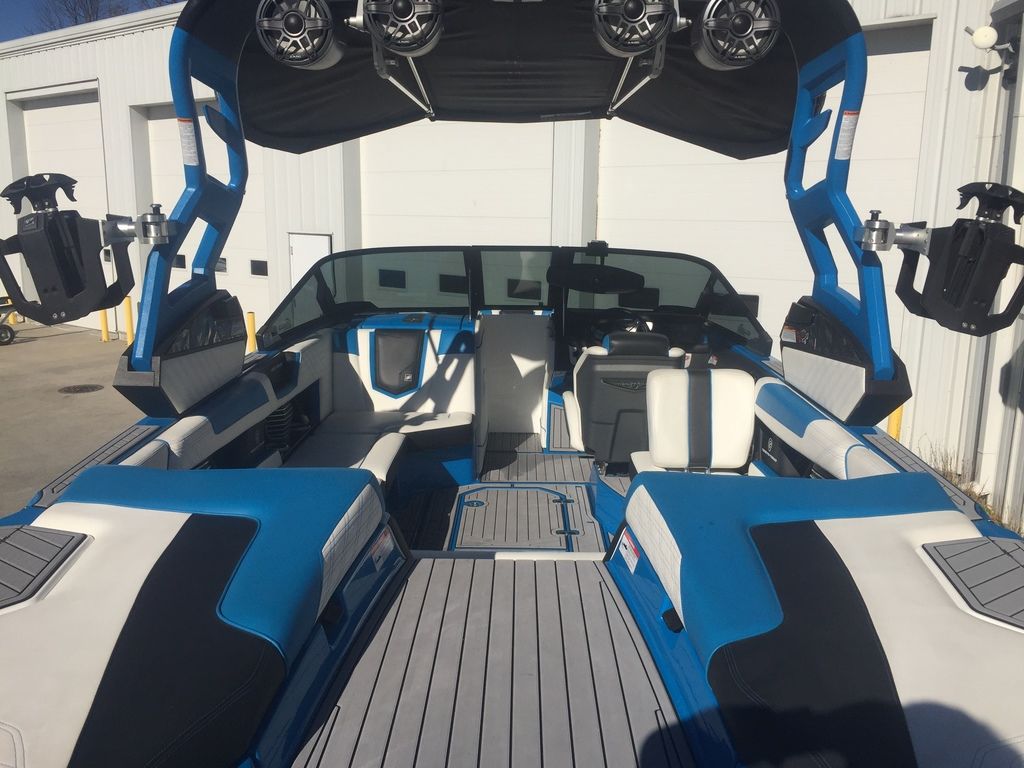 2019 Nautique Super Air Nautique G23