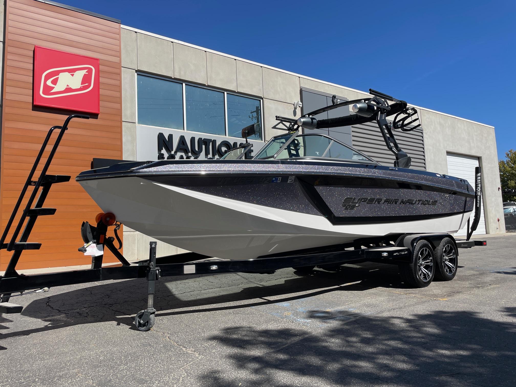 boat.Title