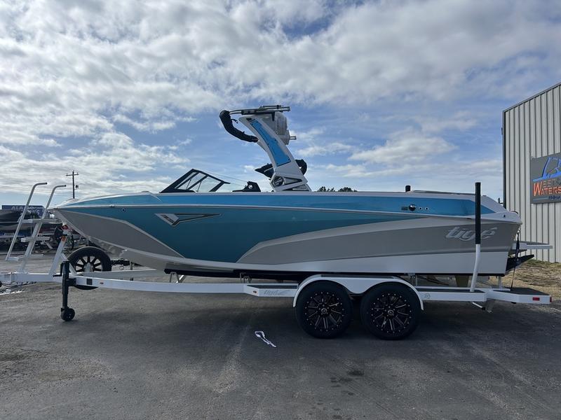 boat.Title