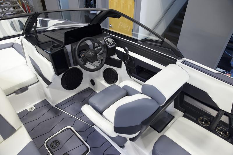 2025 Malibu 22 MXZ