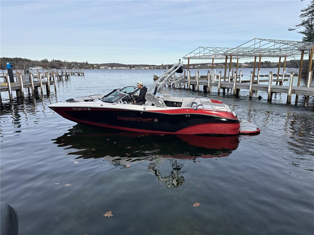 2021 MasterCraft X22