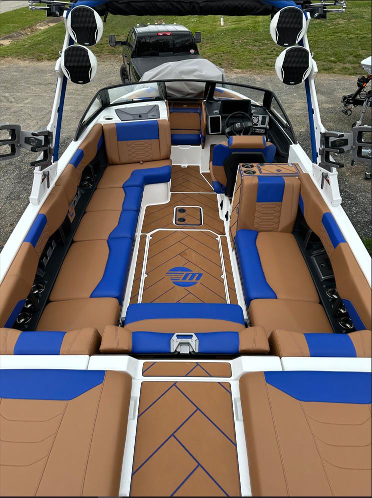 2023 Malibu 25LSV w/LT4