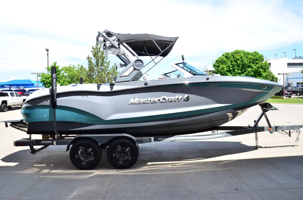 2023 MasterCraft X22 – MODEL YEAR END LIQUIDATION!