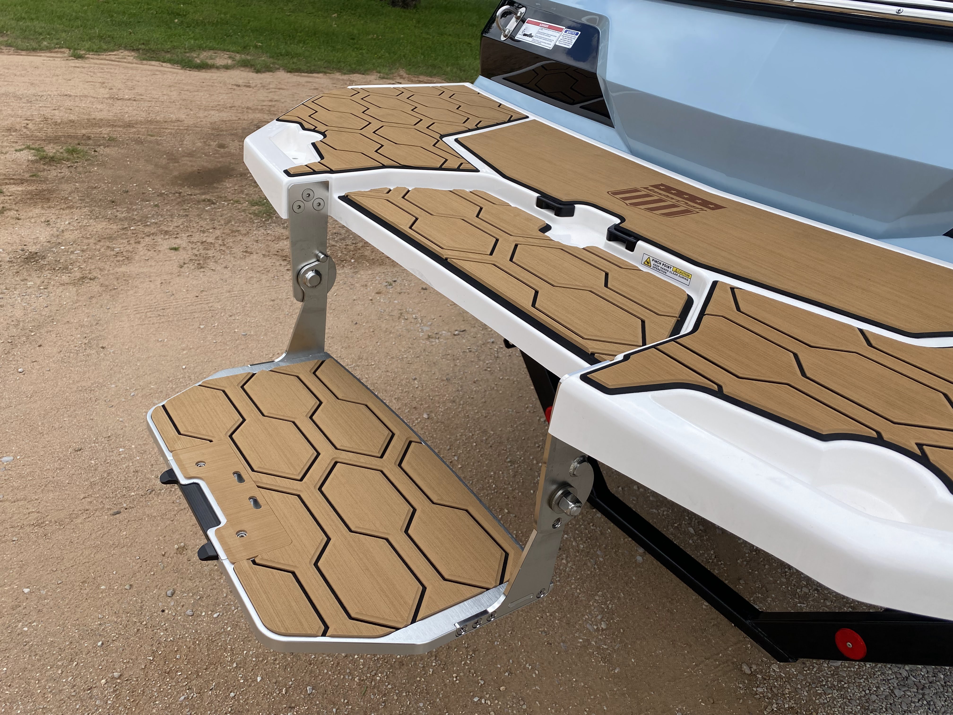2023 MasterCraft NXT22 W/ Trailer
