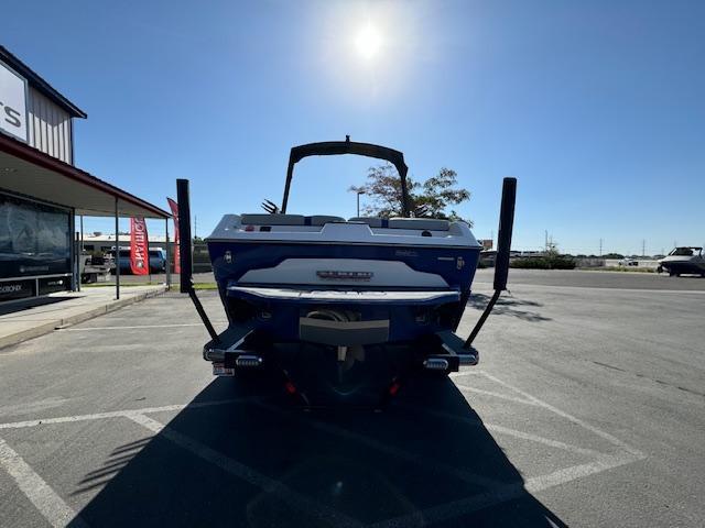 2020 Axis A20