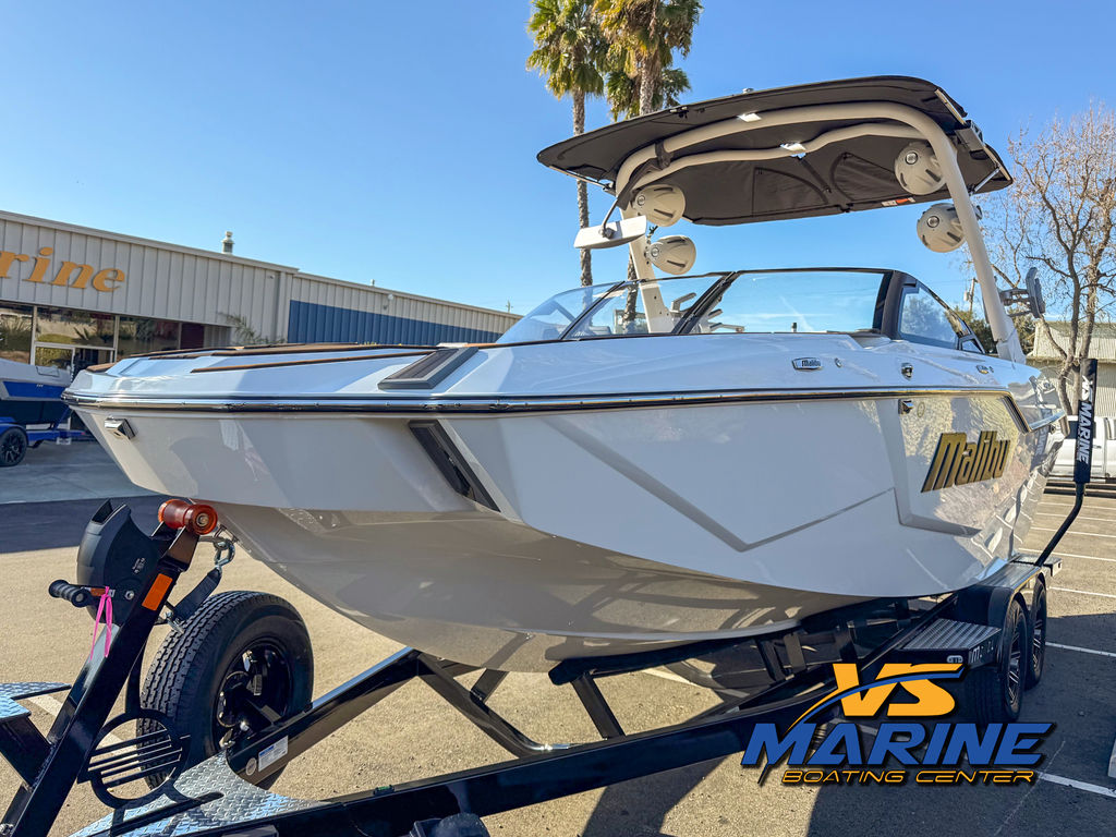 2025 Malibu Boats M230