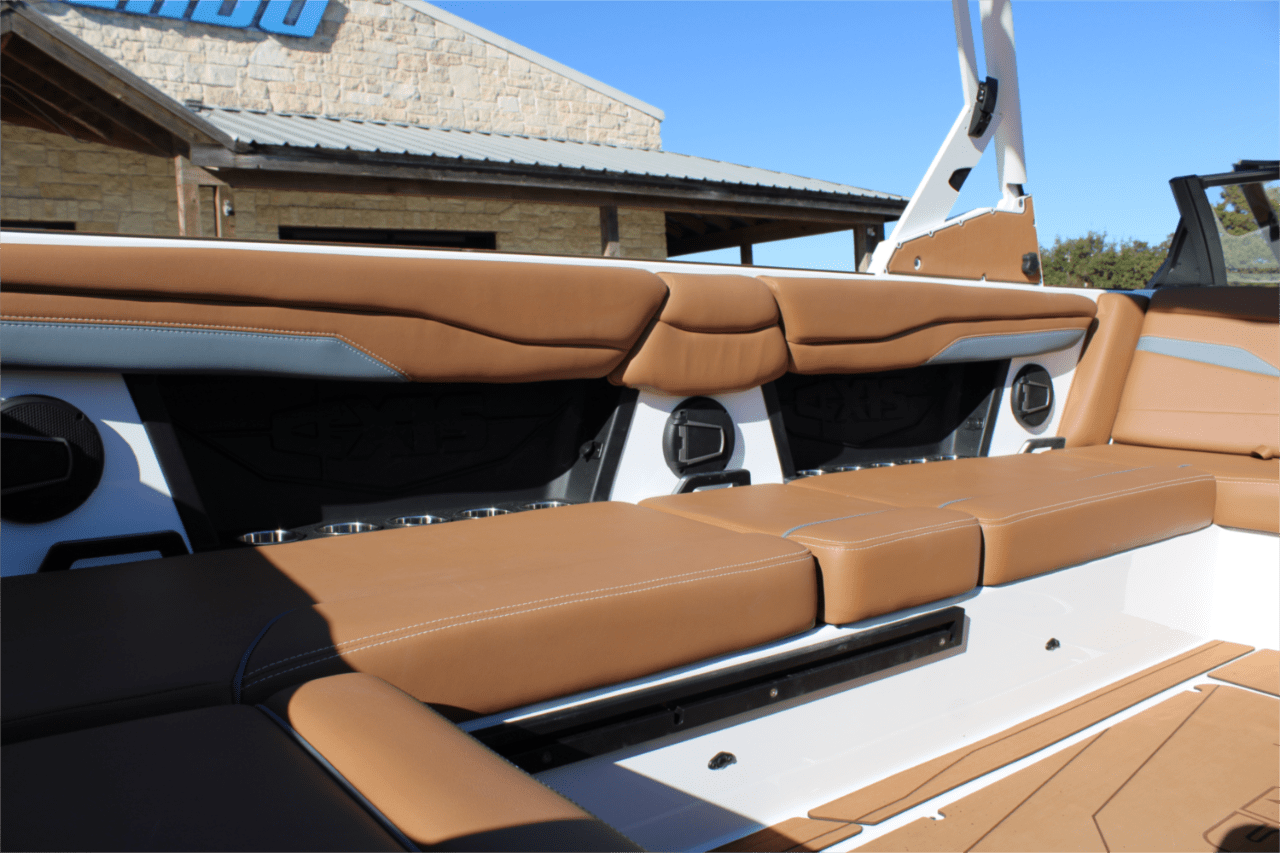2025 Axis T250