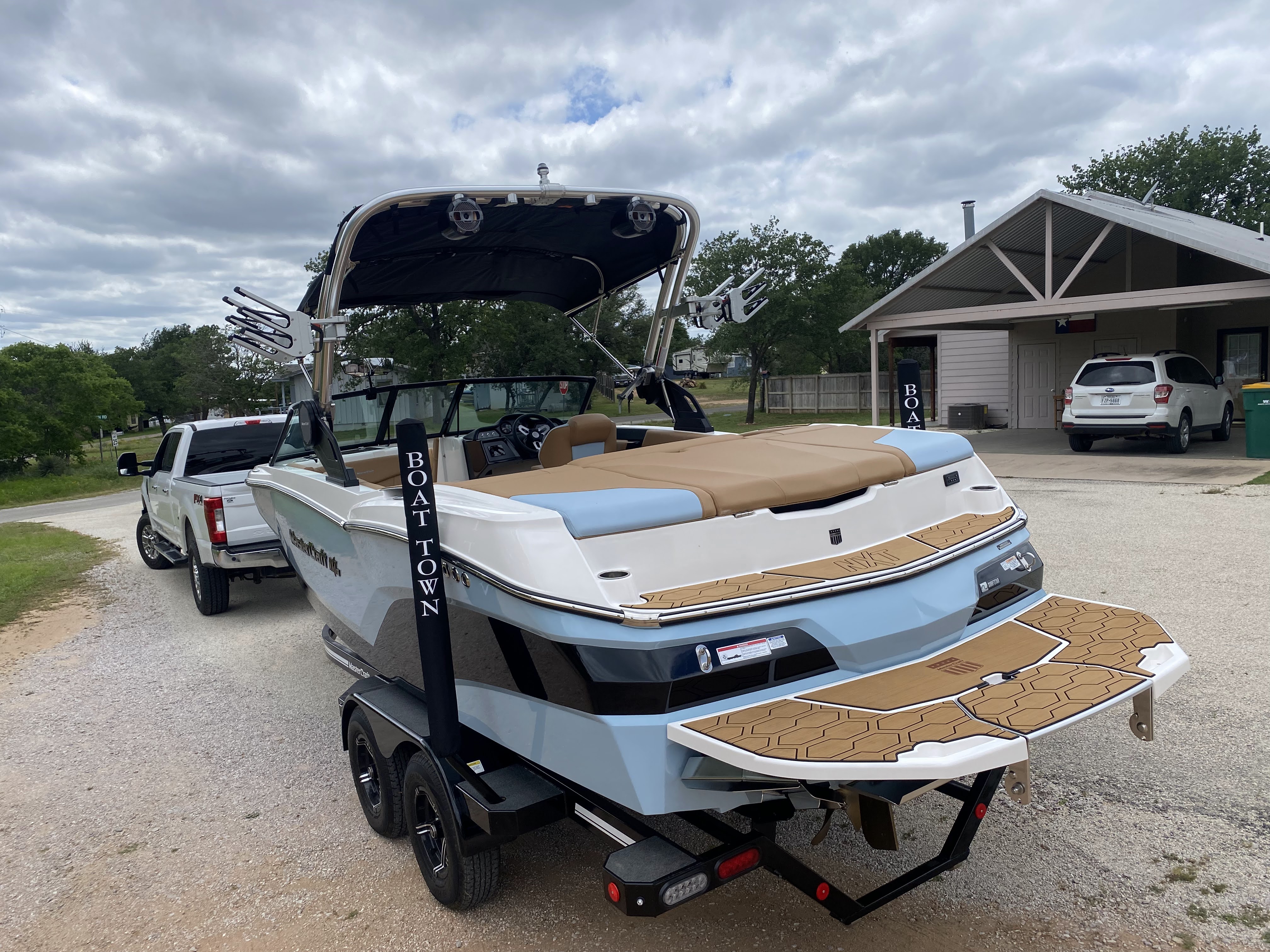 2023 MasterCraft NXT22 W/ Trailer