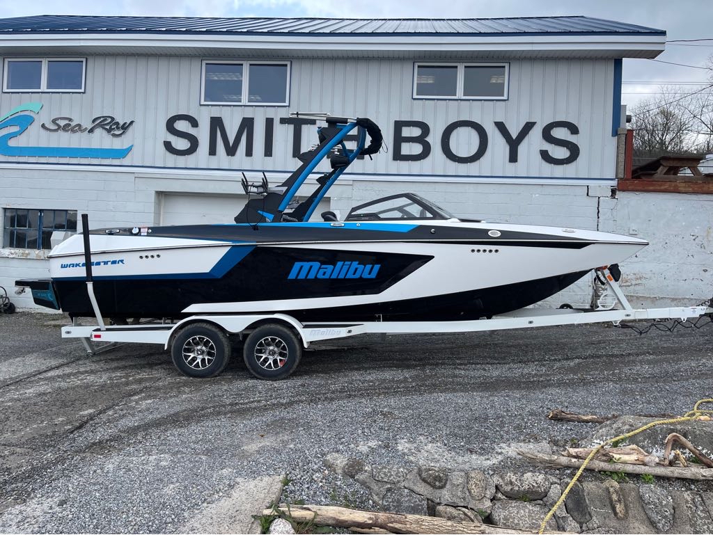 boat.Title